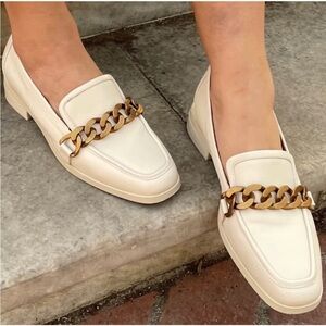 Vionic Cream Loafers with Gold Chain